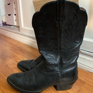 Ariat Heritage Cowboy boots